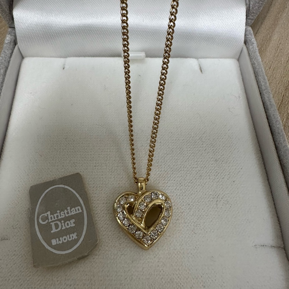 Christian Dior Gold Crystal Heart pendant Necklace. Like New Condition - Picture 2 of 4